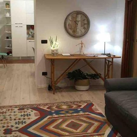 Casa Via Toledo. Centralissima E Vicina Al Porto Apartment Naples Luaran gambar