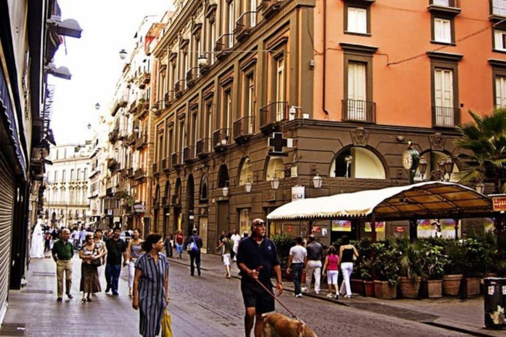 Casa Via Toledo. Centralissima E Vicina Al Porto Apartment Naples Luaran gambar