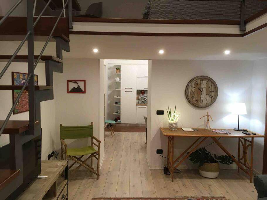 Casa Via Toledo. Centralissima E Vicina Al Porto Apartment Naples Luaran gambar