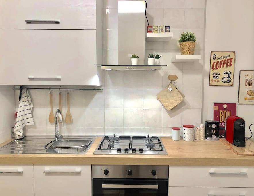 Casa Via Toledo. Centralissima E Vicina Al Porto Apartment Naples Luaran gambar